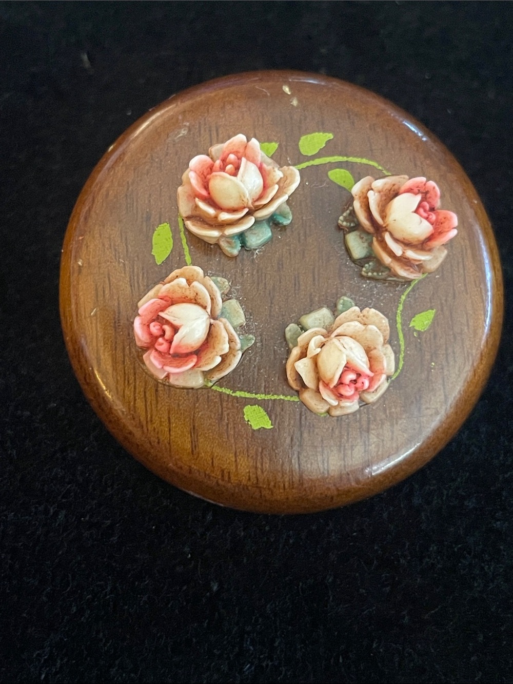RARE Vintage 1940’s wood Floral Brooch/ Pin hand painted leaves!